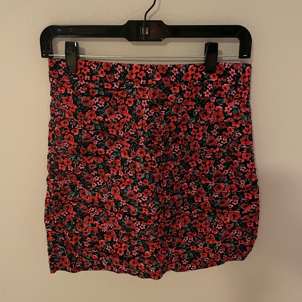 Zara floral print mini skirt